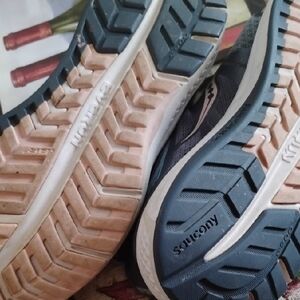 Saucony Athletic Shoes with Black and Cream Soles